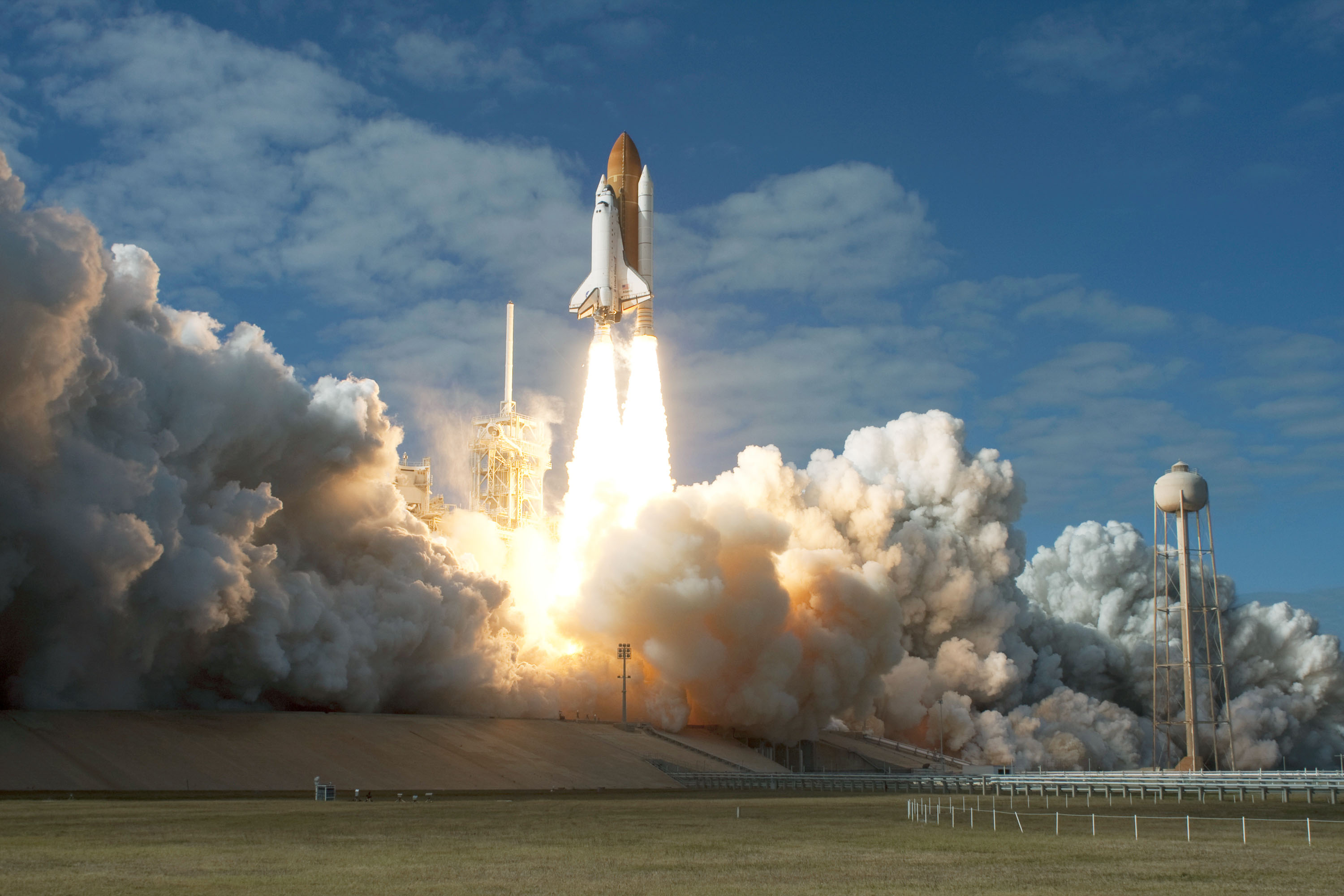 Liftoff of space shuttle Atlantis on STS-129